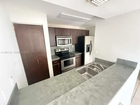 6995 NW 186th Street Hialeah FL 33015