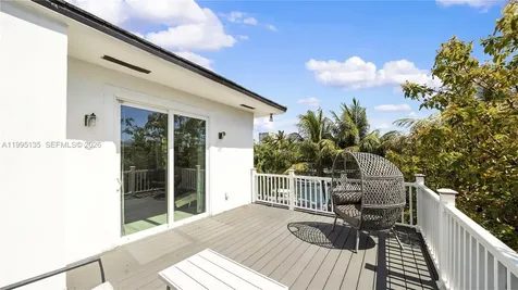 1895 NE 118th Road North Miami FL 33181