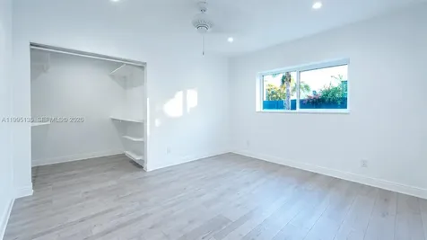 1895 NE 118th Road North Miami FL 33181