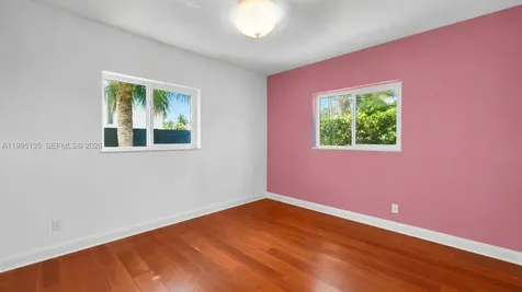 1895 NE 118th Road North Miami FL 33181