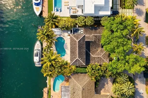 1895 NE 118th Road North Miami FL 33181
