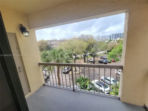 8180 Geneva Court Doral FL 33166
