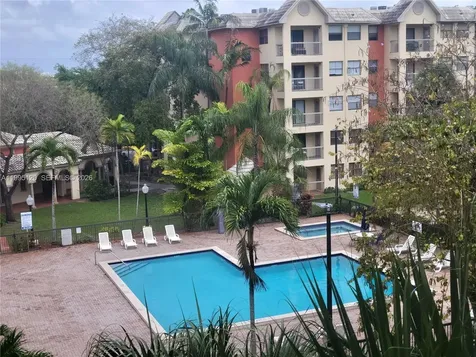 8180 Geneva Court Doral FL 33166