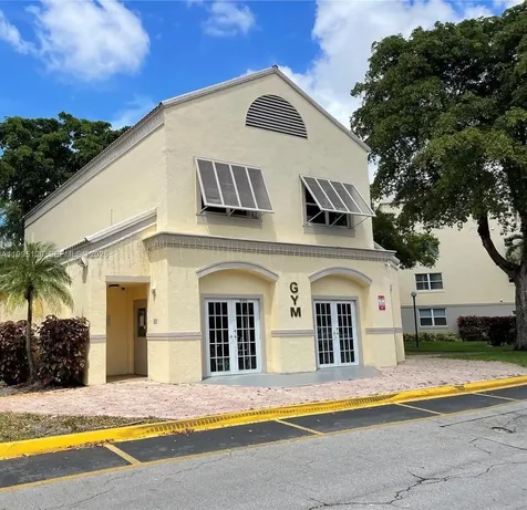 8180 Geneva Court Doral FL 33166