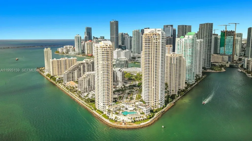 808 Brickell Key Drive Miami FL 33131