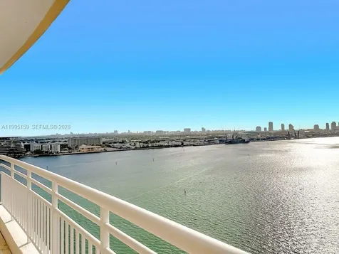 808 Brickell Key Drive Miami FL 33131