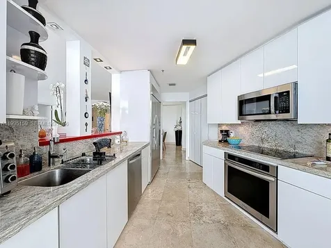 808 Brickell Key Drive Miami FL 33131