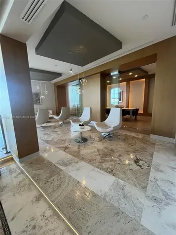 808 Brickell Key Drive Miami FL 33131