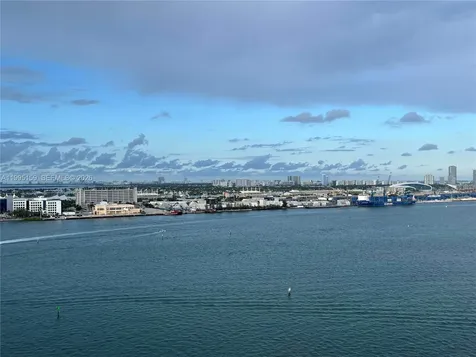 808 Brickell Key Drive Miami FL 33131