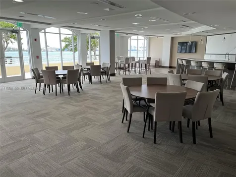 808 Brickell Key Drive Miami FL 33131