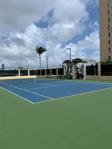 808 Brickell Key Drive Miami FL 33131