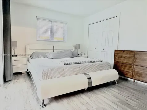 5770 NE 18th Avenue Fort Lauderdale FL 33334