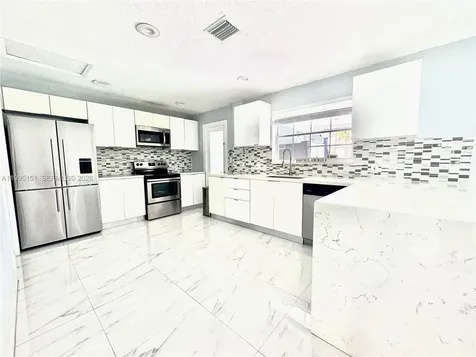 5770 NE 18th Avenue Fort Lauderdale FL 33334