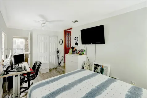 5509 SW 6th Street Miami FL 33134