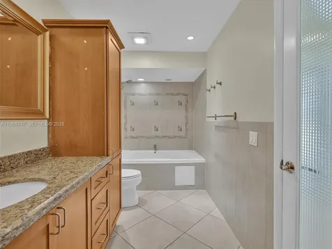 2158 Baton Rouge Weston FL 33326