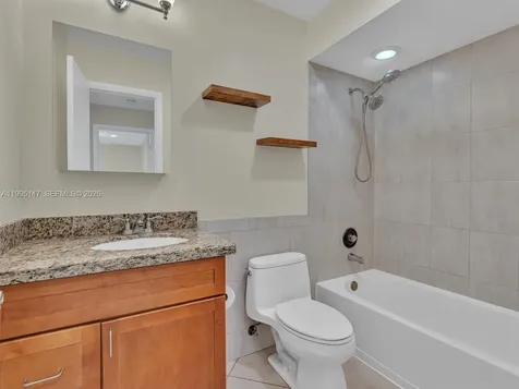 2158 Baton Rouge Weston FL 33326