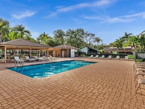 2158 Baton Rouge Weston FL 33326