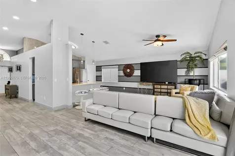 284 SW 180th Avenue Pembroke Pines FL 33029