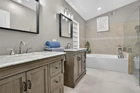 284 SW 180th Avenue Pembroke Pines FL 33029