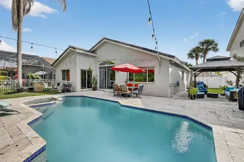 284 SW 180th Avenue Pembroke Pines FL 33029