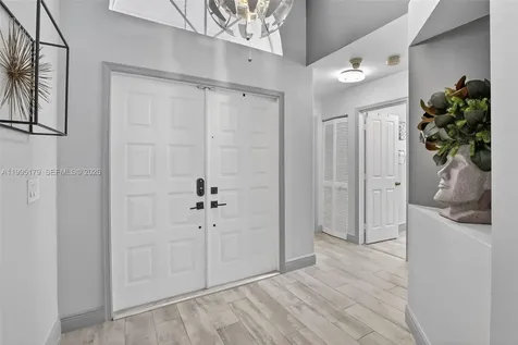 284 SW 180th Avenue Pembroke Pines FL 33029