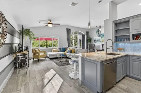 284 SW 180th Avenue Pembroke Pines FL 33029