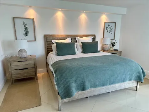 100 Bayview Drive Sunny Isles Beach FL 33160