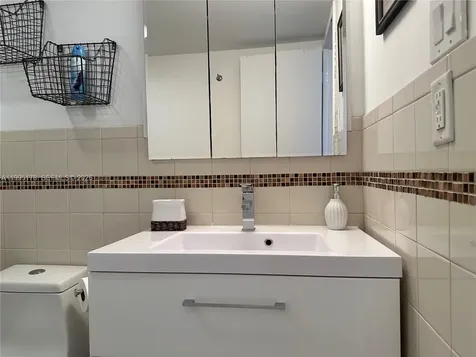 100 Bayview Drive Sunny Isles Beach FL 33160