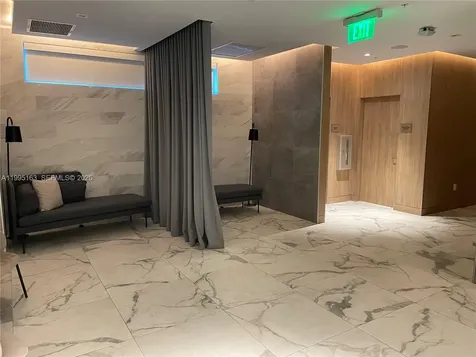 90 SW 3rd Street Miami FL 33130