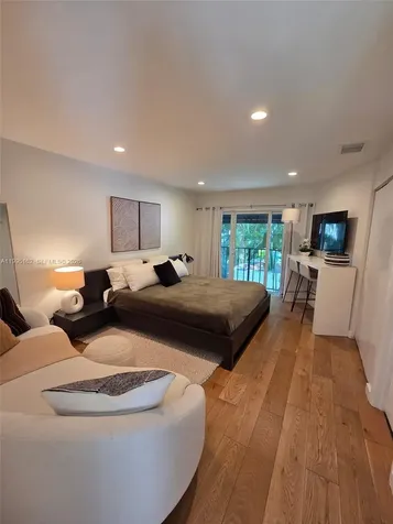 2848 SW 22nd Avenue Miami FL 33133
