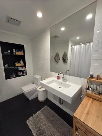 2848 SW 22nd Avenue Miami FL 33133