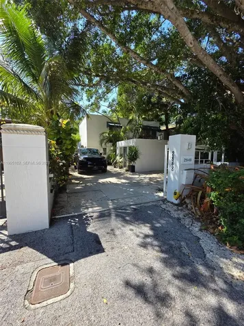 2848 SW 22nd Avenue Miami FL 33133