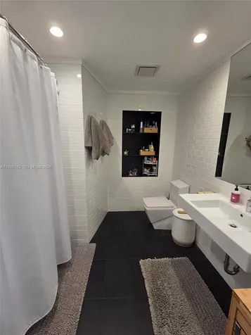 2848 SW 22nd Avenue Miami FL 33133