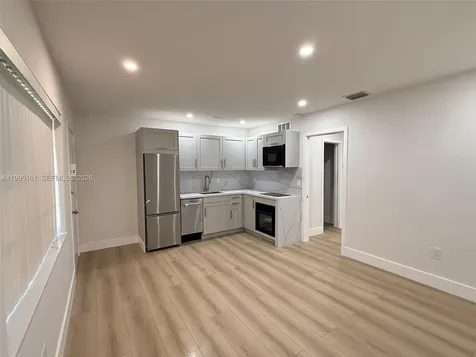 345 Michigan Avenue Miami Beach FL 33139