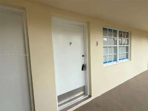 345 Michigan Avenue Miami Beach FL 33139