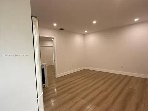 345 Michigan Avenue Miami Beach FL 33139