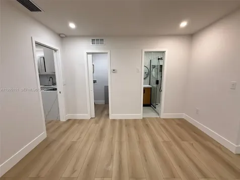 345 Michigan Avenue Miami Beach FL 33139