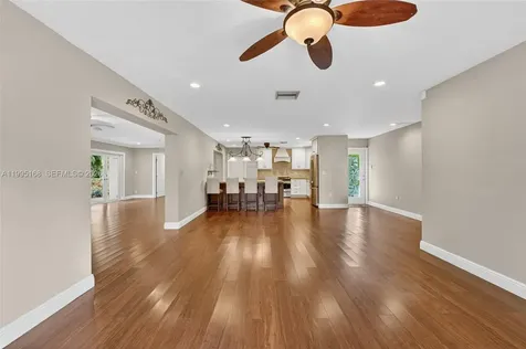 661 NW 66th Avenue Plantation FL 33317