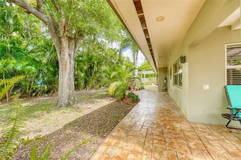 661 NW 66th Avenue Plantation FL 33317