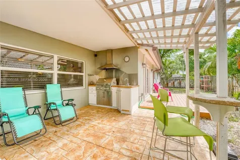661 NW 66th Avenue Plantation FL 33317