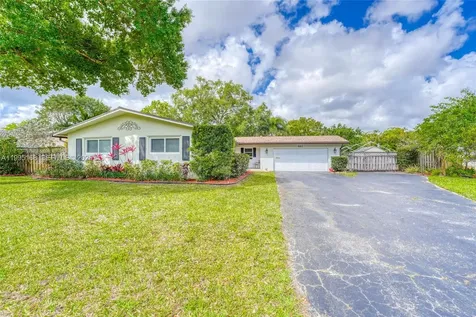 661 NW 66th Avenue Plantation FL 33317