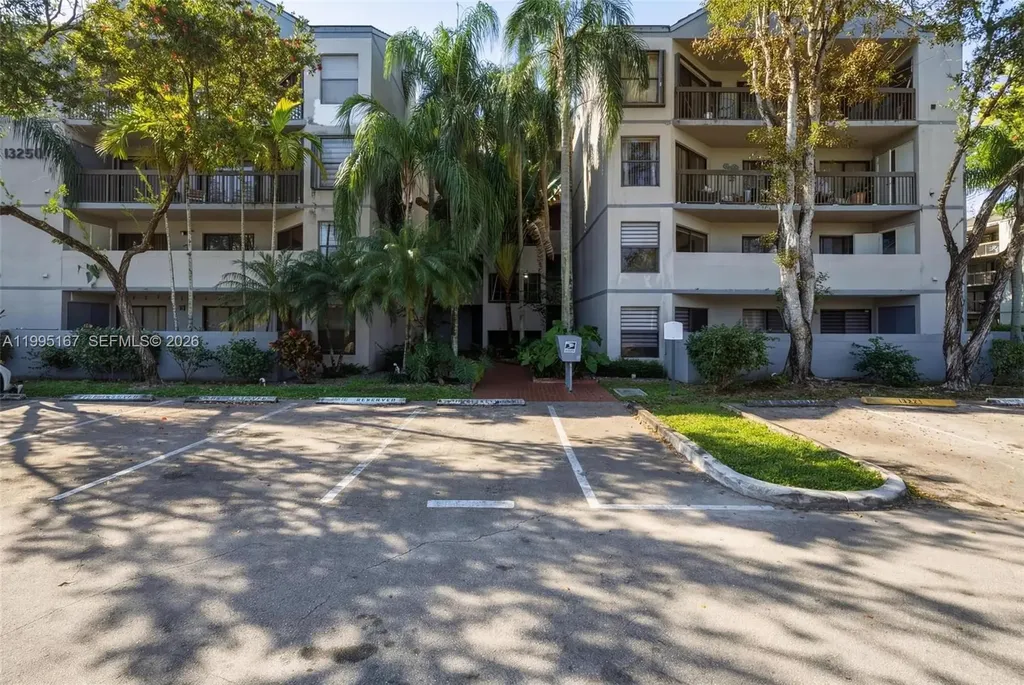 13250 SW 88th Terrace Miami FL 33186