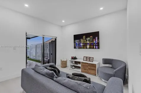 10254 SW 228th Terrace Miami FL 33190