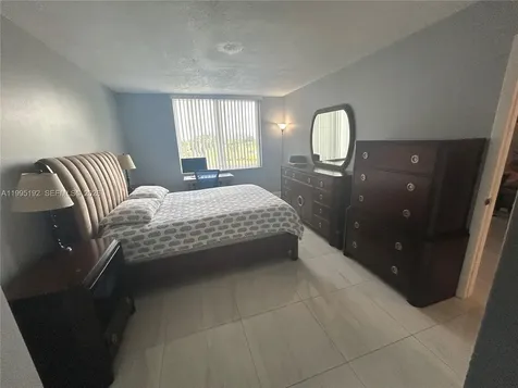 8900 Washington Boulevard Pembroke Pines FL 33025