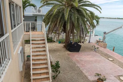 226 Corsair Road Duck FL 33050