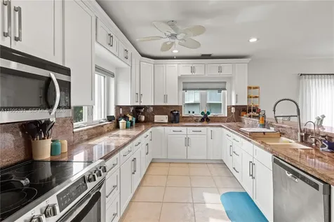 226 Corsair Road Duck FL 33050