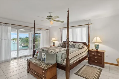 226 Corsair Road Duck FL 33050