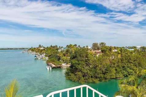 226 Corsair Road Duck FL 33050