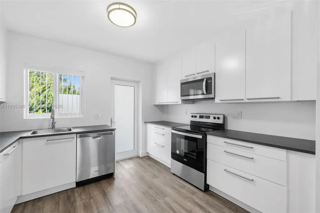 600 Layne Boulevard Hallandale Beach FL 33009
