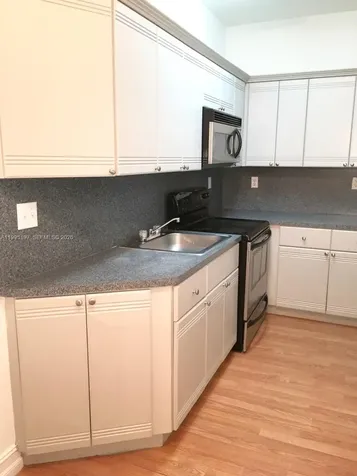 820 Euclid Avenue Miami Beach FL 33139